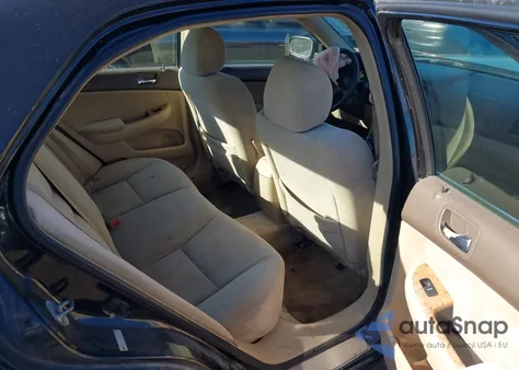 2004 Honda Accord 2.4 Ex z USA, uszkodzony, nr VIN 1HGCM56764A120521